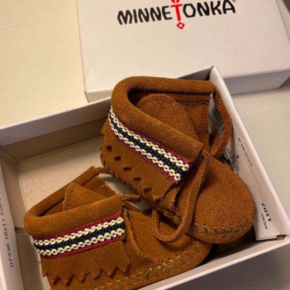 Minnetonka bootie, Infant, size 1, NWT - Picture 2 of 4